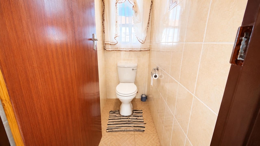 3 Bedroom Property for Sale in Mandela View Free State